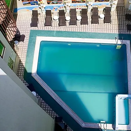 Saturn 3* Kusadası