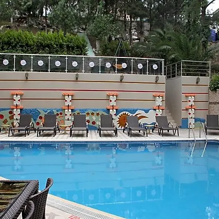 Saturn Kusadası