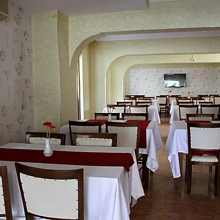 Saturn Hotell